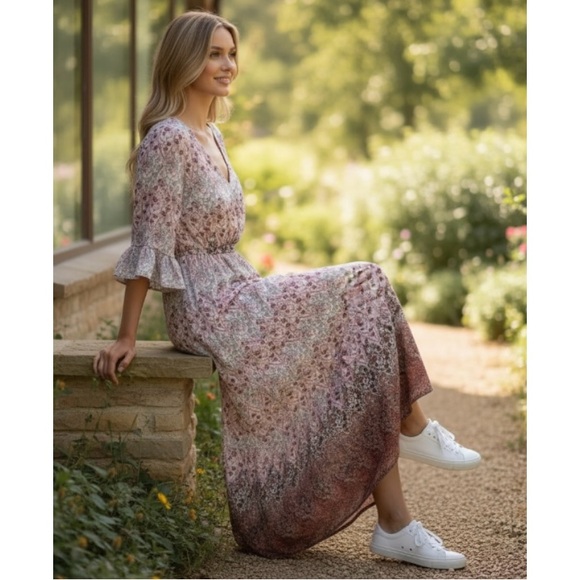Love Reign Dresses & Skirts - Love Reign Floral Boho 1/2 Bell Sleeve Maxi Dress  Size X SMALL